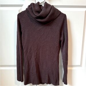 H&M Brown Turtleneck Sweater EUC Knit Cowl Neck Pullover Chocolate